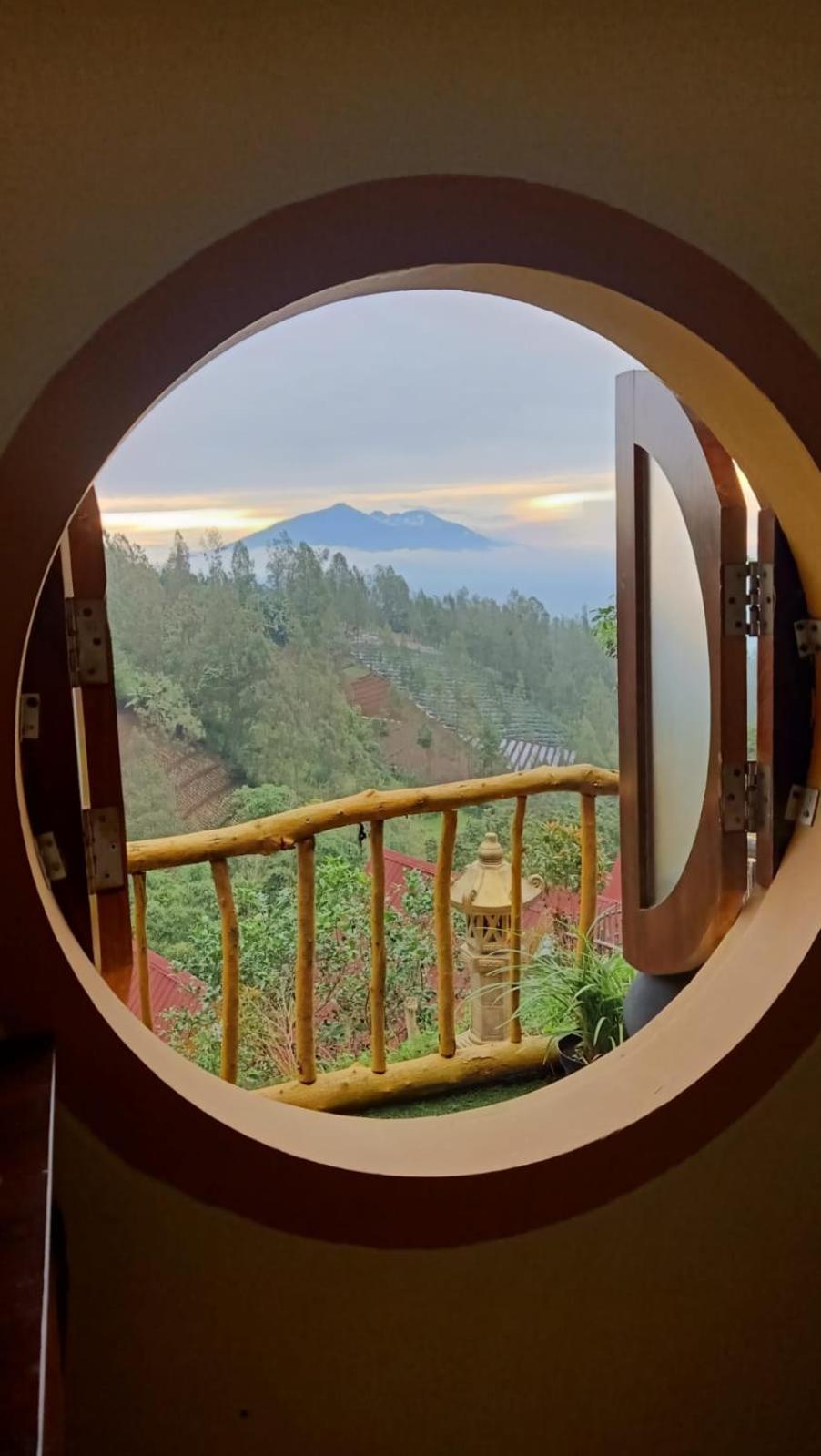 Hotel Nature Bromo And Resort Pasuruan Exterior foto